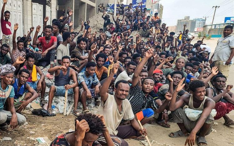 مواطنون يطالبون السلطة المحلية بالتدخل لمعالجة تزايد وجود الأفارقة في منطقة التسعين بعدن