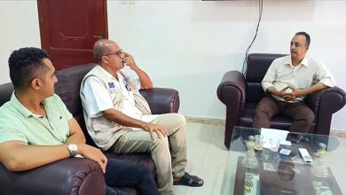 نائب مدير صحة عدن يناقش مع منظمة هانديكاب انترناشونال أوجه التعاون المشترك