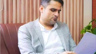 نائب وزير الإعلام صلاح العاقل يوجه بتحويل راتب سبتمبر 2025