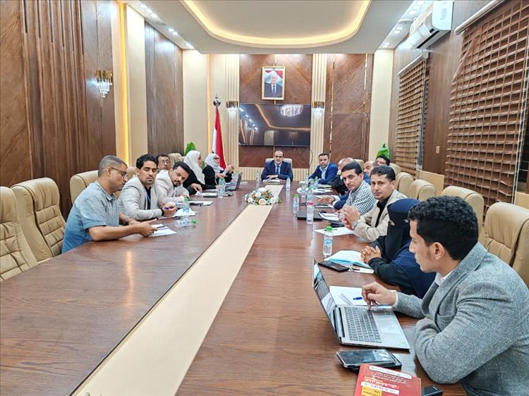 وزير الصحة يرأس اجتماع استثنائياً للجنة الحدث لمناقشة تداعيات فيروس ماربورغ وتعزيز الجاهزية الوطنية