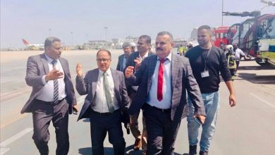 وكيل قطاع المطارات يتفقد سير العمل بمطار عدن الدولي ويشيد بجهود العاملين