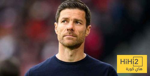 سلوت : أفضل التحدث عن ألونسو كلاعب اكثر من مدرب