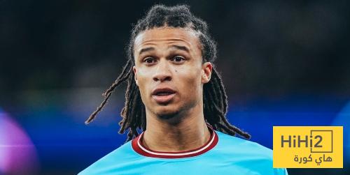 آكي يشعر بالاحباط في مانشستر سيتي