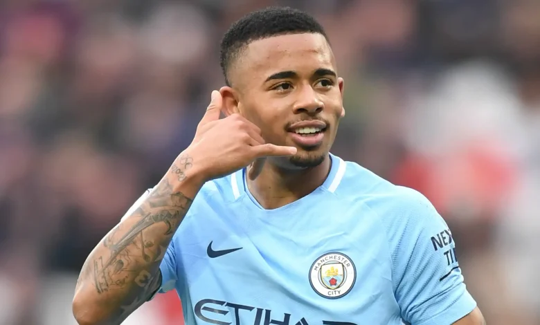 هل غادر خيسوس مانشستر سيتي بسبب مشاكل مع غوارديولا؟