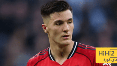 ما هي مدة غياب سيسكو عن اليونايتد ؟