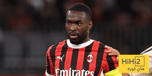 ميلان يقترب من التجديد لتوموري