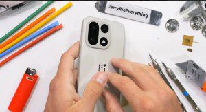 اختبار متانة OnePlus 15 يكشف الحقيقة: إما خدوش واضحة… أو زجاج محطم بالكامل