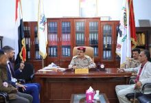 اركان حرب محور تعز يبحث مع الصليب الأحمر تعزيز التعاون المشترك