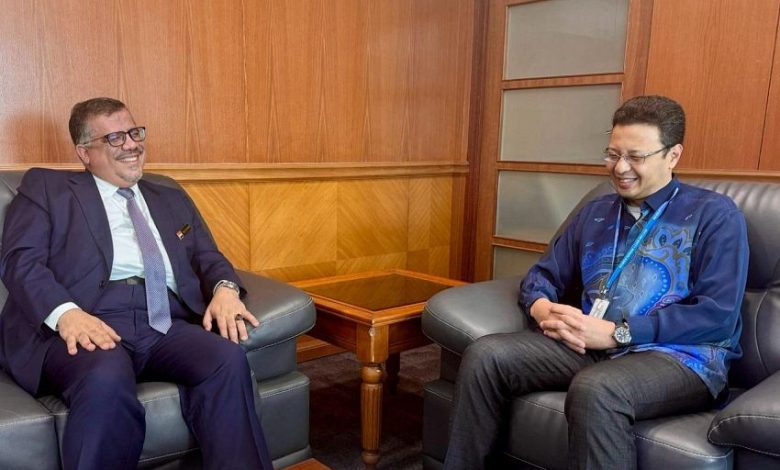 السفير باحميد يبحث مع وكيل وزارة الخارجية الماليزي تعزيز التعاون المشترك