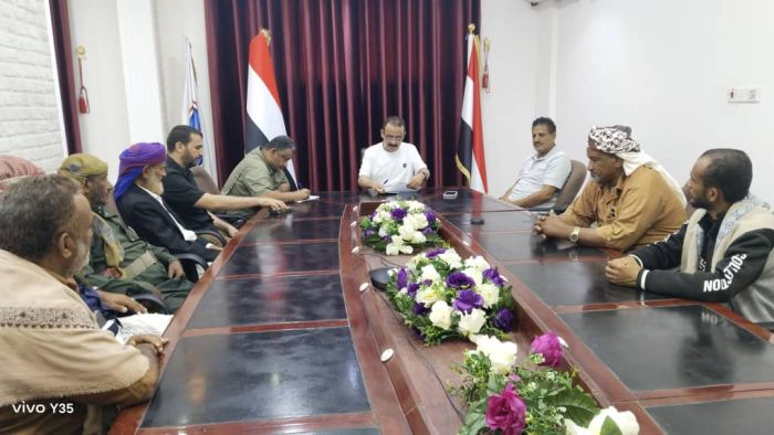 العامر يلتقي مشايخ وأعيان مقبنة ويطلق مشروع بئر ارتوازية يخدم أكثر من 10 آلاف نسمة