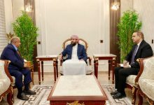 المحرّمي يناقش مع محافظ حضرموت مستجدات الأوضاع ومساعي تعزيز الاستقرار