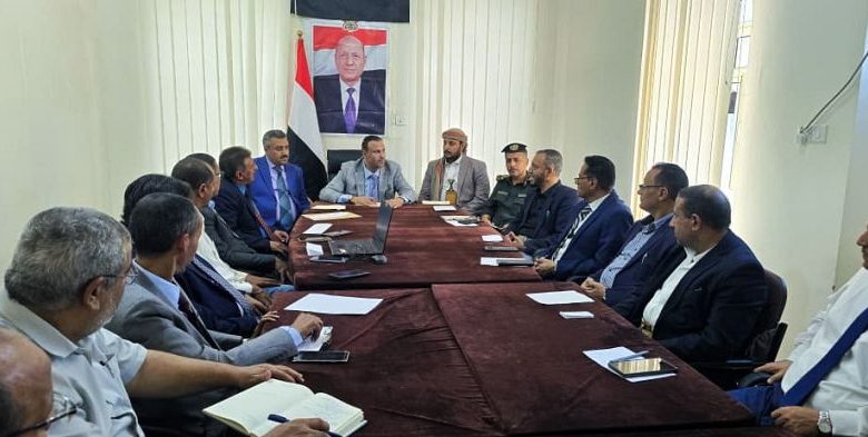 المكتب التنفيذي لامانة العاصمة يقر إقامة ثلاثة مخيمات طبية مجانية للنازحين