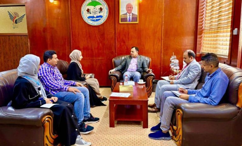 الوزير السقطري يبحث مع منظمة "يمن أيد" تدخلاتها في القطاع الزراعي