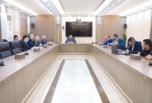 الوزير السقطري يبحث مع وفد البنك الدولي تنفيذ عدد من المشاريع التنموية