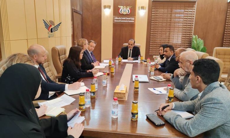 الوزير بحيبح يناقش مع فريق من وزارة الخارجية البريطانية الترتيبات الفنية لمؤتمر المانحين الصحي