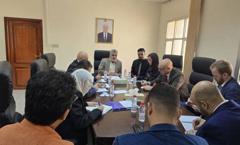 باصهيب يبحث مع الاتحاد الأوروبي ومنظمة (OECD) مشروع تعزيز الصمود الاقتصادي في اليمن