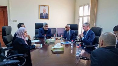 باصهيب يبحث مع وفد مسؤولي قطاع المياه بالبنك الدولي تغطية الاحتياجات الاساسية لقطاع المياه