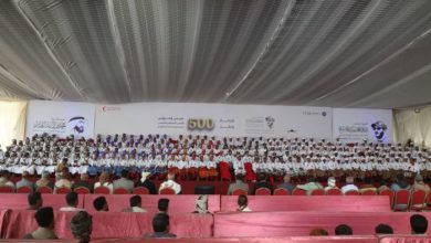 بينهم أربعيني ولاجئ.. عرسان "فرحة وطن" يعبرون عن مشاعرهم لـ"2 ديسمبر"