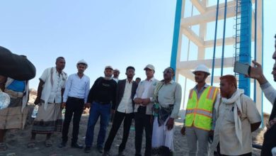 تعز.. مدير عام موزع يعلن بدء تنفيذ مشروع تأهيل الملعب الرياضي وفق خطة هندسية متكاملة