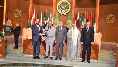 جامعة الدول العربية تكرم المستشار بليغ المخلافي