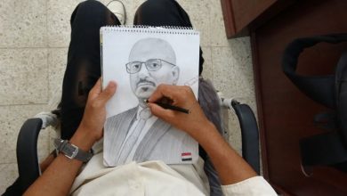 خالد وليد.. موهبة الرسم التي أبدعت في مجمع الإمارات التربوي بحيس