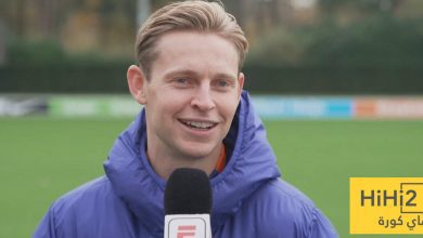 دي يونغ يدافع عن بيدري