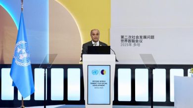 رئيس الوزراء في مؤتمر القمة العالمي للتنمية يؤكد التزام اليمن بمبادئ العدالة الاجتماعية والمساواة