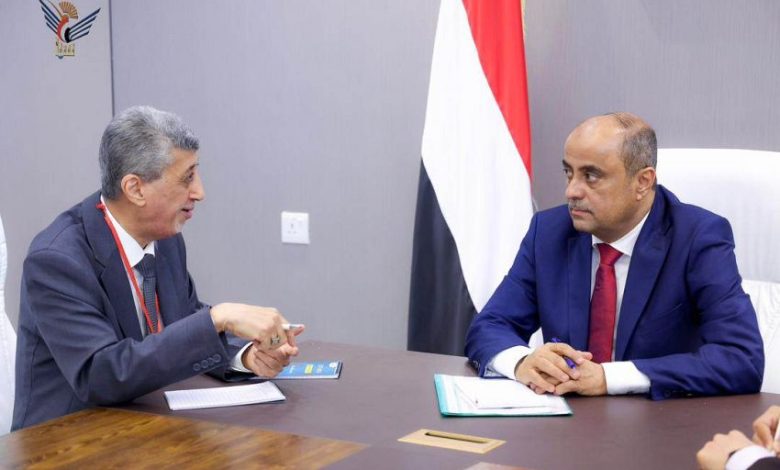 رئيس الوزراء يؤكد ان القطاع الخاص حجر الزاوية في التعافي الاقتصادي والحرص على حل الإشكالات التي تواجهه