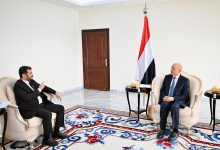 رئيس مجلس القيادة يؤكد مضي الدولة في تعزيز آليات الرقابة والمحاسبة ومكافحة الفساد