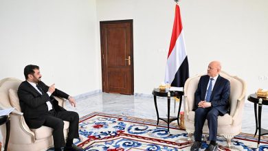 رئيس مجلس القيادة يؤكد مضي الدولة في تعزيز آليات الرقابة والمحاسبة ومكافحة الفساد