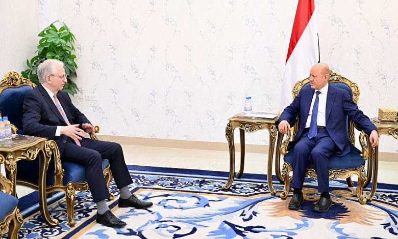 رئيس مجلس القيادة يستقبل سفير جمهورية المانيا الاتحادية