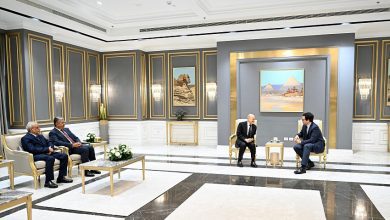 رئيس مجلس القيادة ينهي زيارة الى القاهرة بعد مشاركته في فعاليات افتتاح المتحف المصري الكبير