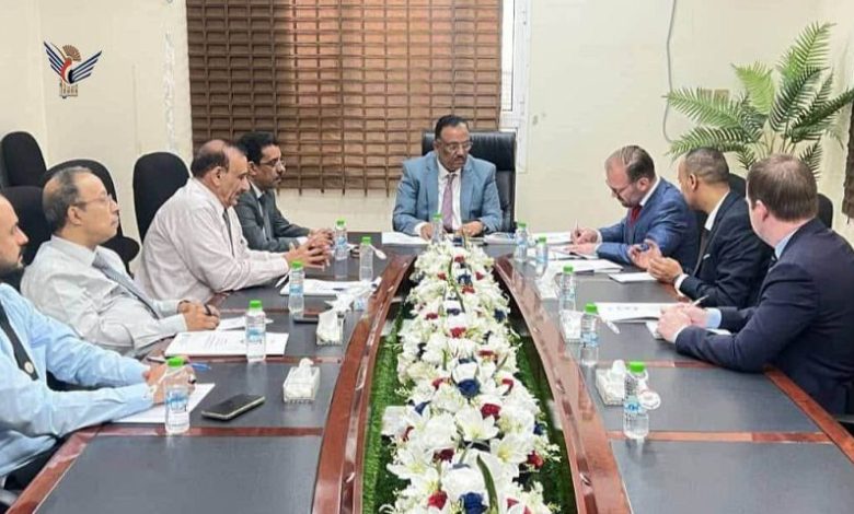 رئيس مصلحة الجمارك يبحث مع مساعد المبعوث الأممي للشؤون الاقتصادية تطوير الإجراءات الجمركية