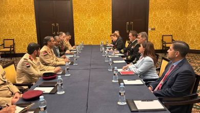 رئيس هيئة الأركان يبحث مع عدداً من الأشقاء والأصدقاء التعاون والتنسيق المشترك في المجال العسكري