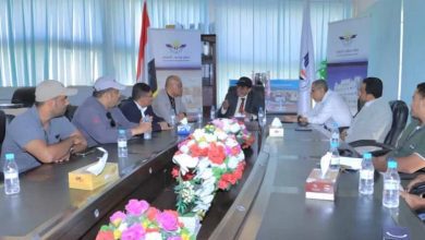 رئيس هيئة الطيران يطلع على سير العمل والمشاريع التطويرية في مطار سيئون الدولي