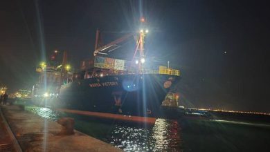 رسو الباخرة الثانية في رصيف المعلا بعدن