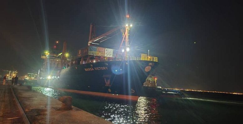 رسو الباخرة الثانية في رصيف المعلا بعدن