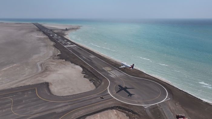 عبدالملك المخلافي: مطار المخا خطوة استراتيجية تخدم تعز والحديدة وإب