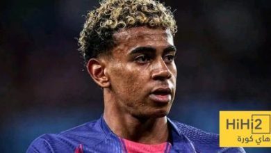 لامين يزور طبيبا بجليكيا .. ويحصل على تقرير لاصابته