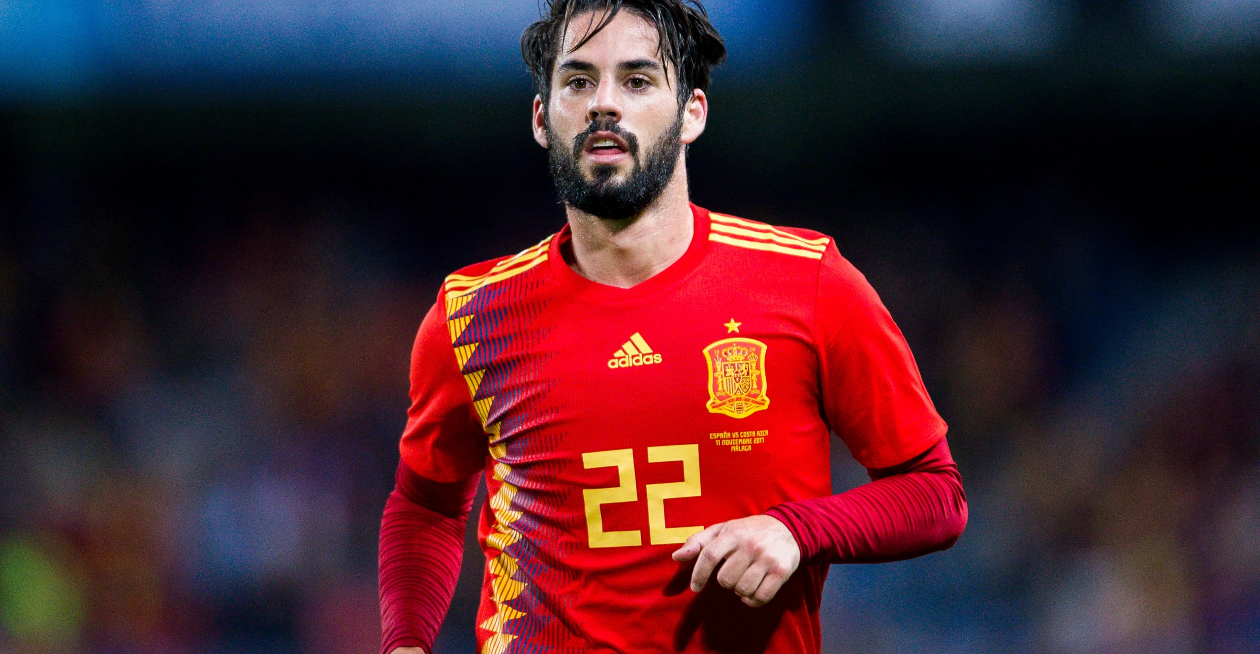 ماذا قال مدرب إسبانيا عن إمكانية مشاركة إيسكو في كأس العالم؟