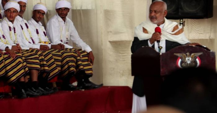 محافظ الحديدة: الأعراس الجماعية تخفف أعباء الشباب وتعزز التماسك المجتمعي