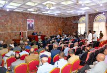 محافظ تعز يترأس لقاءً موسعاً لمناقشة التقرير الاولي لمستوى تنفيذ القرار الرئاسي رقم (11) لعام 2025م