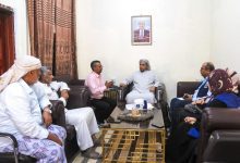 محافظ سقطرى يناقش مع منظمة الصحة العالمية جهود القضاء على الملاريا