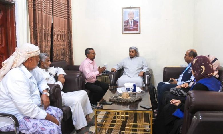 محافظ سقطرى يناقش مع منظمة الصحة العالمية جهود القضاء على الملاريا