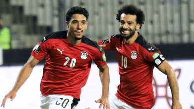 محمد صلاح ونجوم منتخب مصر يهنئون مرموش بسبب الخطوبة – كل الكورة