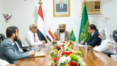 مكتب شؤون حجاج اليمن يوقع عقد الإشراف الصحي لموسم حج 1447هـ