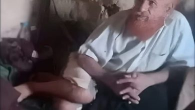 مليشيا الحوثي تقتل شيخًا قبَليًا مسنًا في إب بعد محاصرة منزله