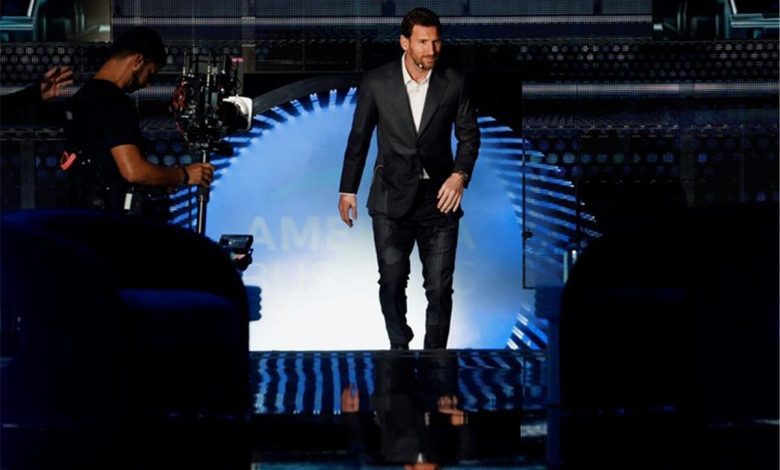 ميسي يعود إلى «كامب نو» في زيارة عاطفية قبل الانضمام لمعسكر الأرجنتين – كل الكورة