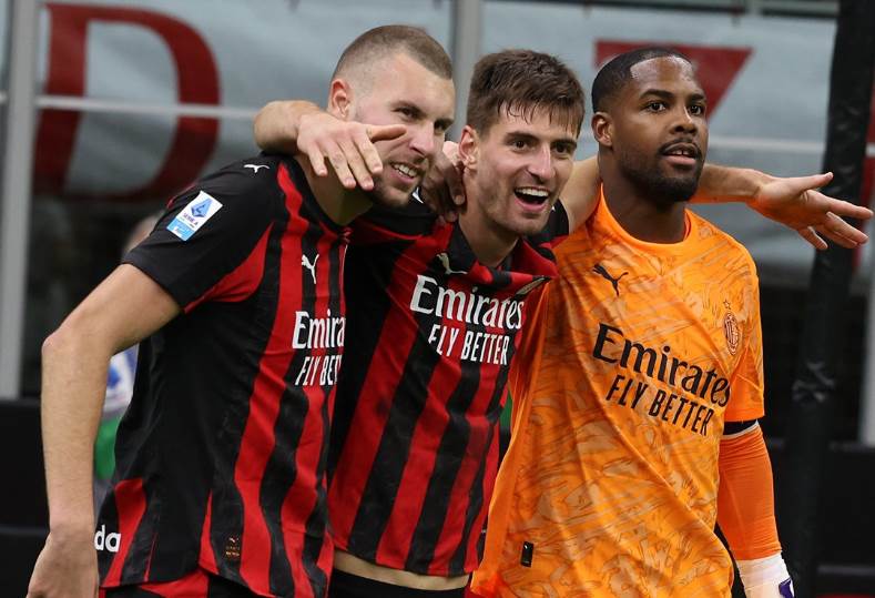 ميلان ضد روما