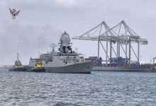 ميناء عدن يستقبل شحنة امدادات طبية مقدمة من الهند